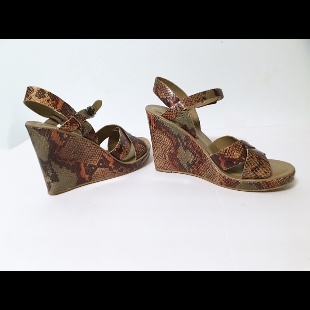 Kork-Ease Women's Snake Wedge Sandal  sz. 10
